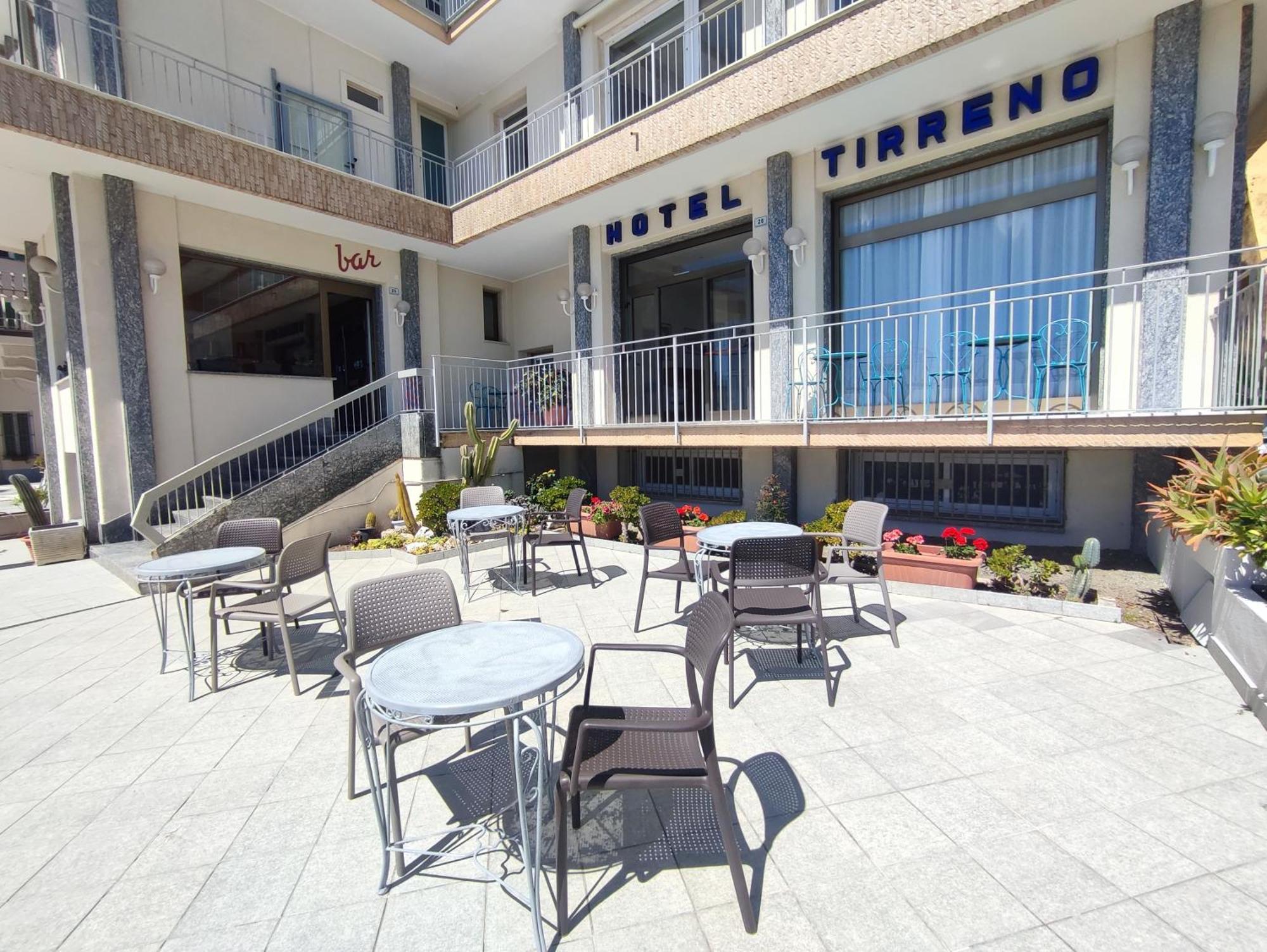 Hotel Tirreno Alassio Ngoại thất bức ảnh