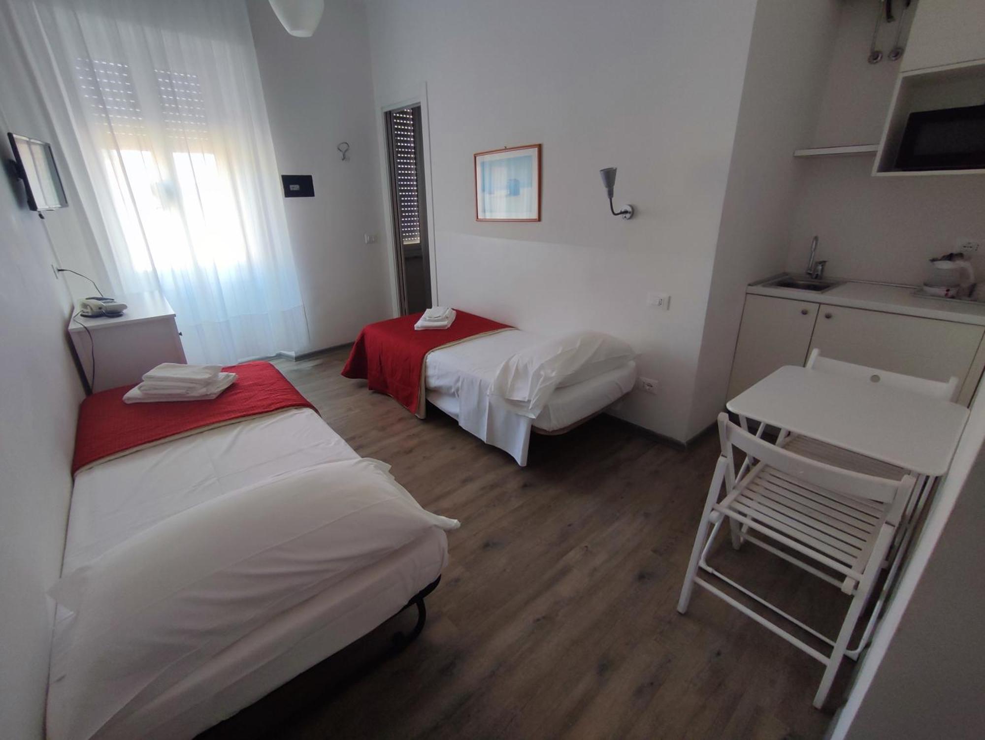 Hotel Tirreno Alassio Ngoại thất bức ảnh